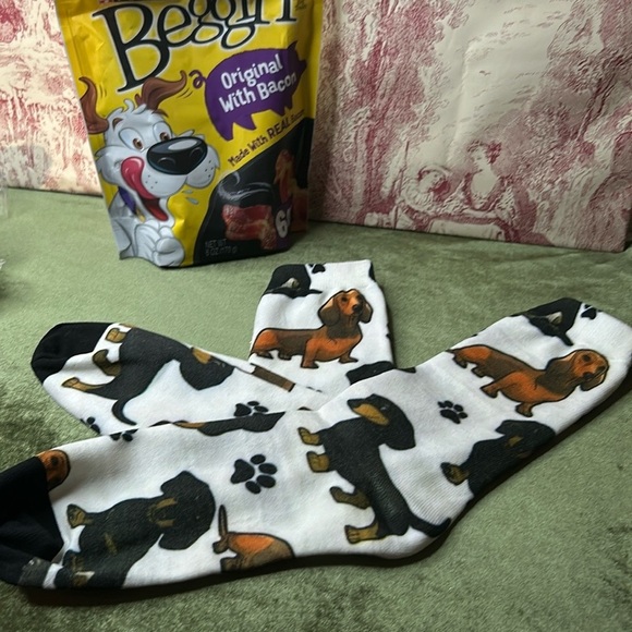 Dachshund Doxie Weiner Sausage Dog Novelty Crew Tube Socks Unisex Men’s Women's - Picture 13 of 15